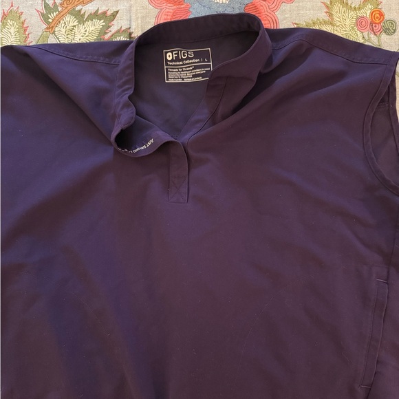 Rafaela oversized scrub top (large) + High waisted Dowa pants (large) - Picture 4 of 4